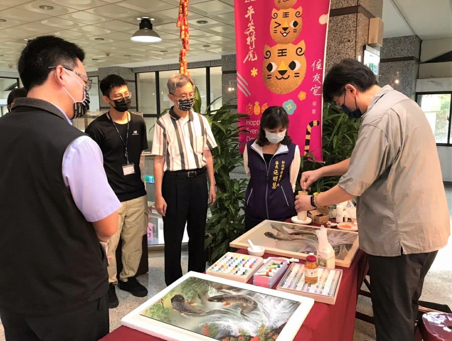 20220728新北市鶯歌工商進修部廣告設計科展出【老中青三代學生聯合畫展】-5