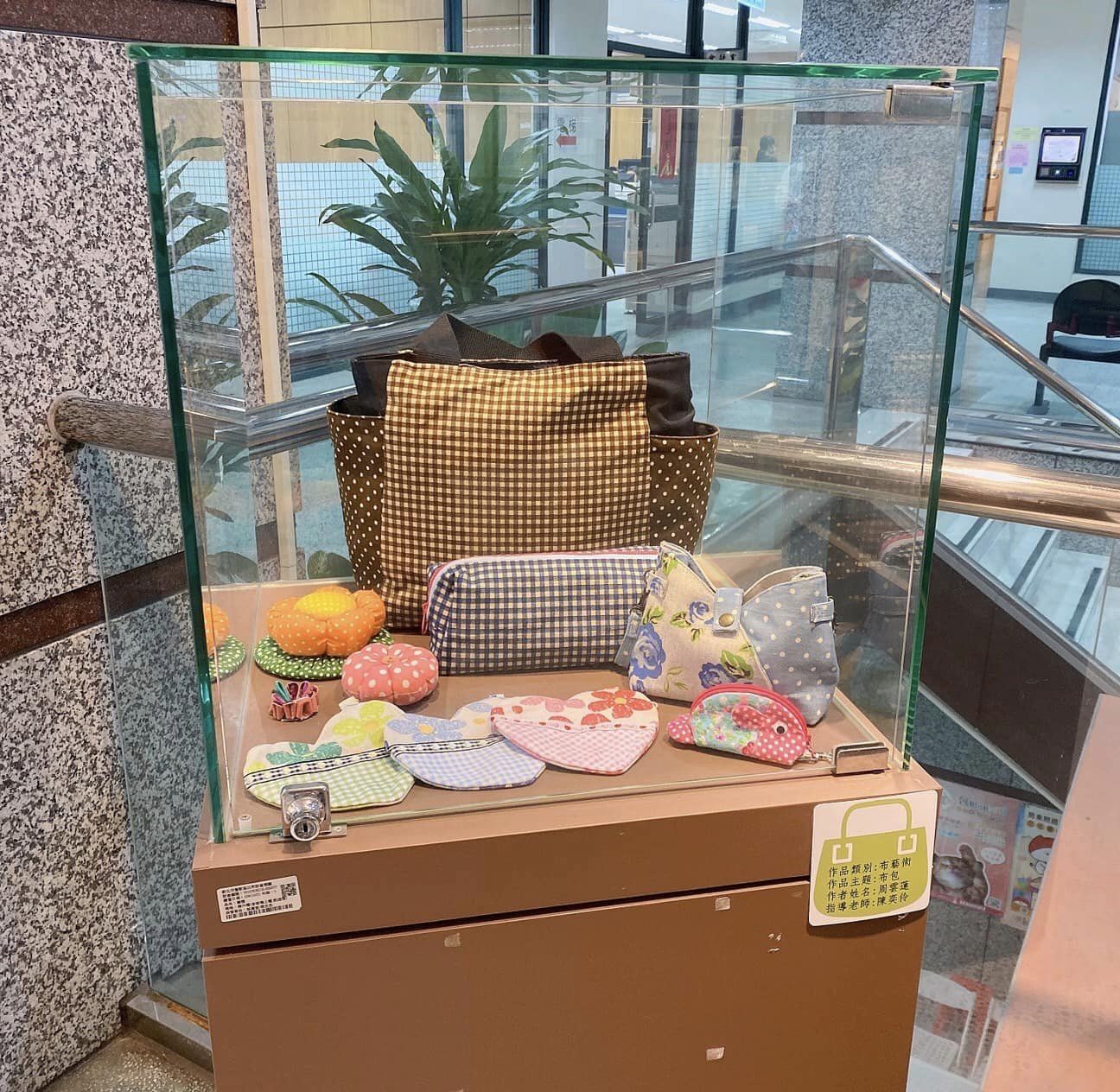 20220728新北市鶯歌工商進修部廣告設計科展出【老中青三代學生聯合畫展】-13